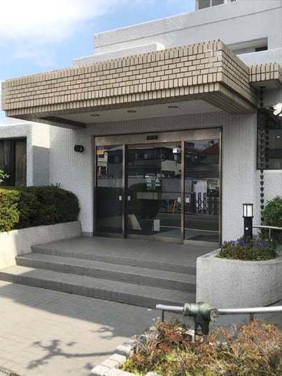 グリーンパーク西川口スカイハイツのエントランス