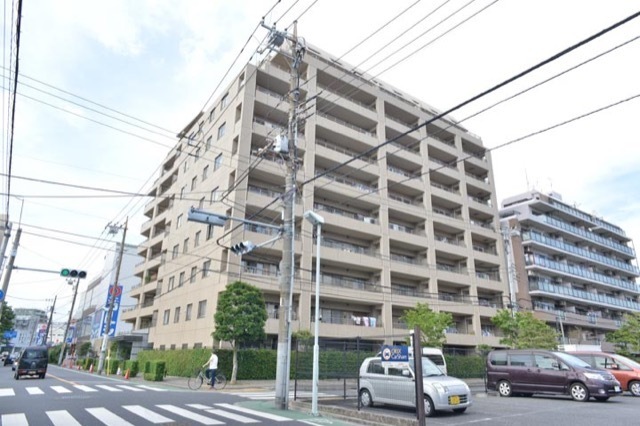 コスモ江戸川中央の外観