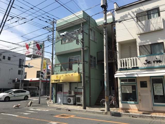 仲町マンションの外観