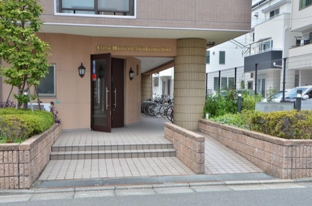ライオンズマンション新小岩中央のエントランス