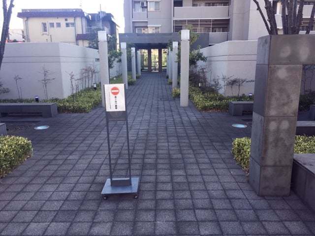 コスモ川口シムズスクエアのエントランス