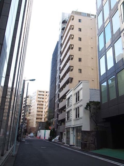 スカイコート三越前壱番館の外観