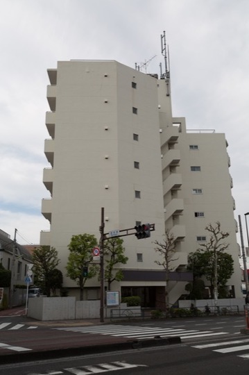 啓明宮前橋マンションの外観
