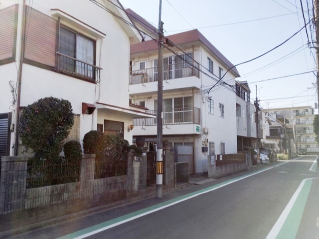 清新マンションの外観