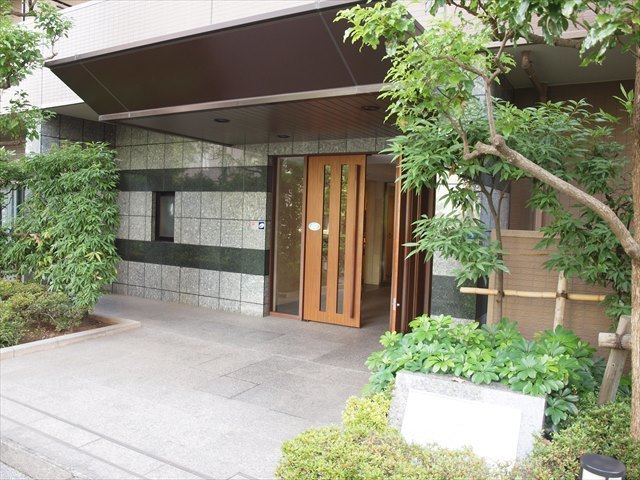 AフロントステージメイツTATSUMIのエントランス