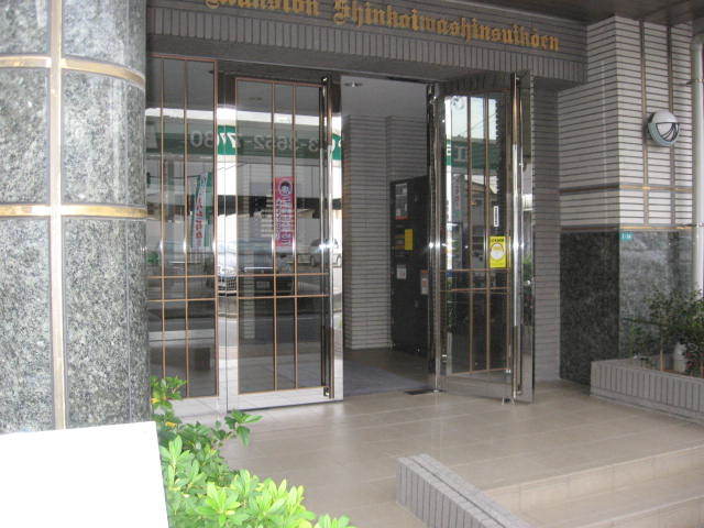 ライオンズマンション新小岩親水公園のエントランス