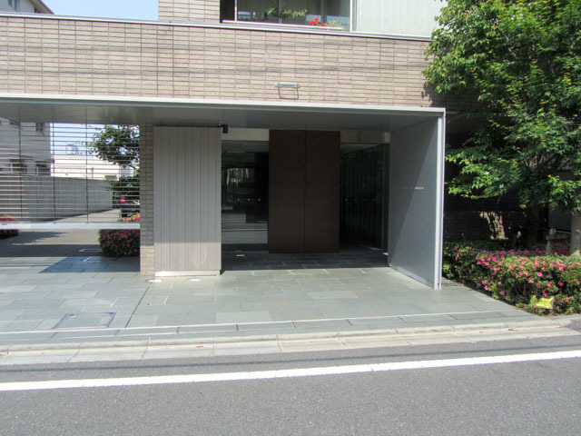 パークハウス市谷若宮町のエントランス