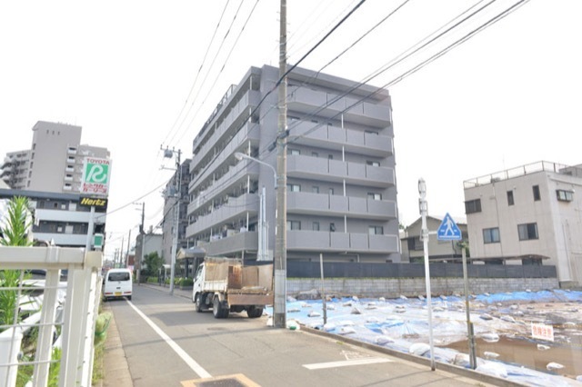 ライオンズマンション新小岩親水公園の外観